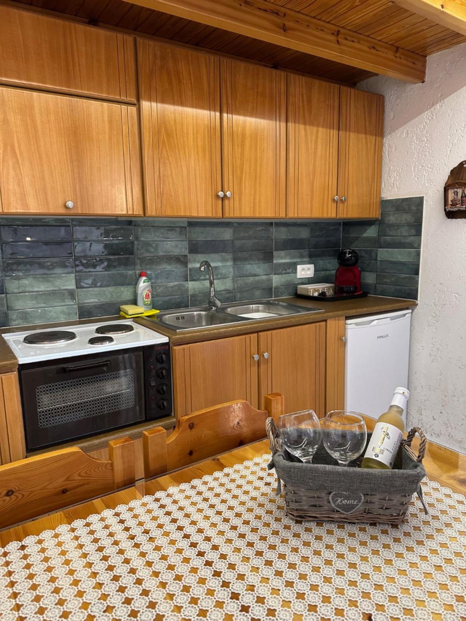 Virvilis Apartments Sívota Esterno foto